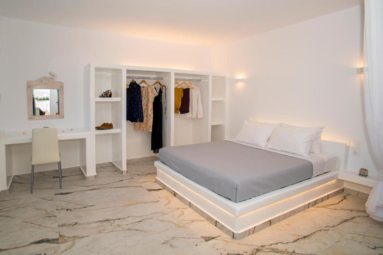 La Belle Vie - Santorini - Adults Only Apartment คามารี ภายนอก รูปภาพ