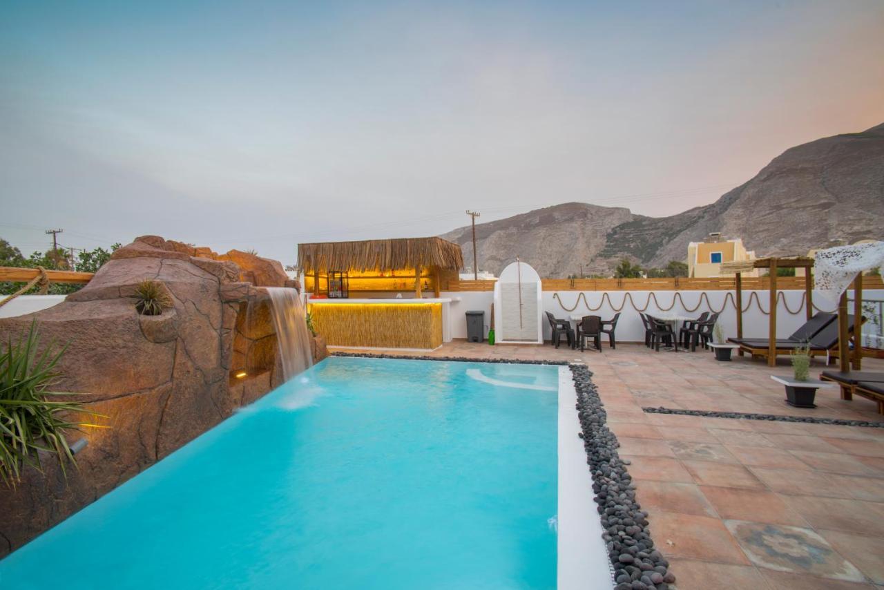 La Belle Vie - Santorini - Adults Only Apartment คามารี ภายนอก รูปภาพ