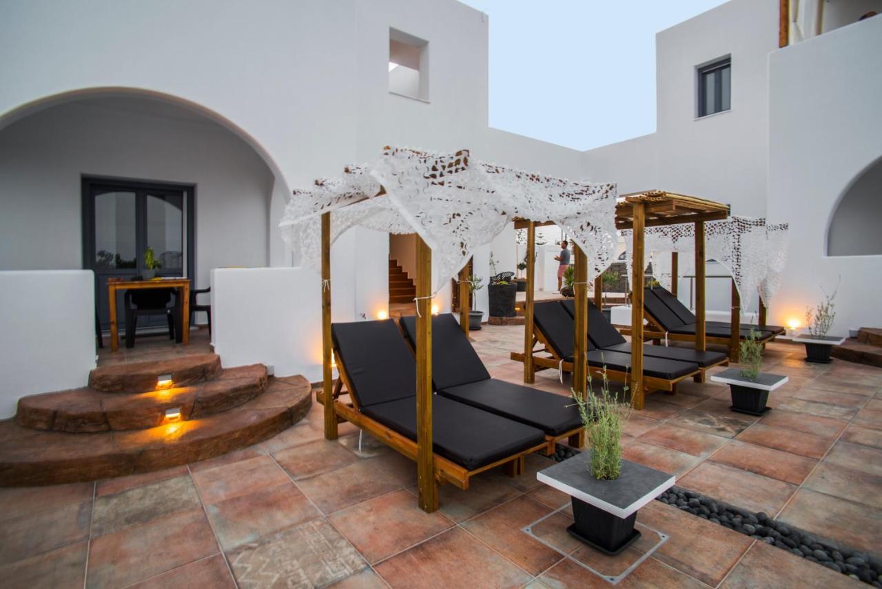 La Belle Vie - Santorini - Adults Only Apartment คามารี ภายนอก รูปภาพ