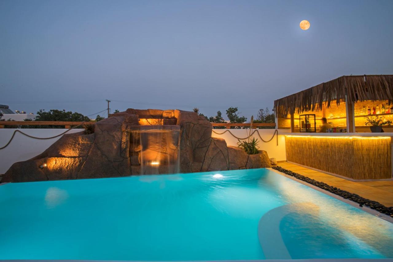 La Belle Vie - Santorini - Adults Only Apartment คามารี ภายนอก รูปภาพ
