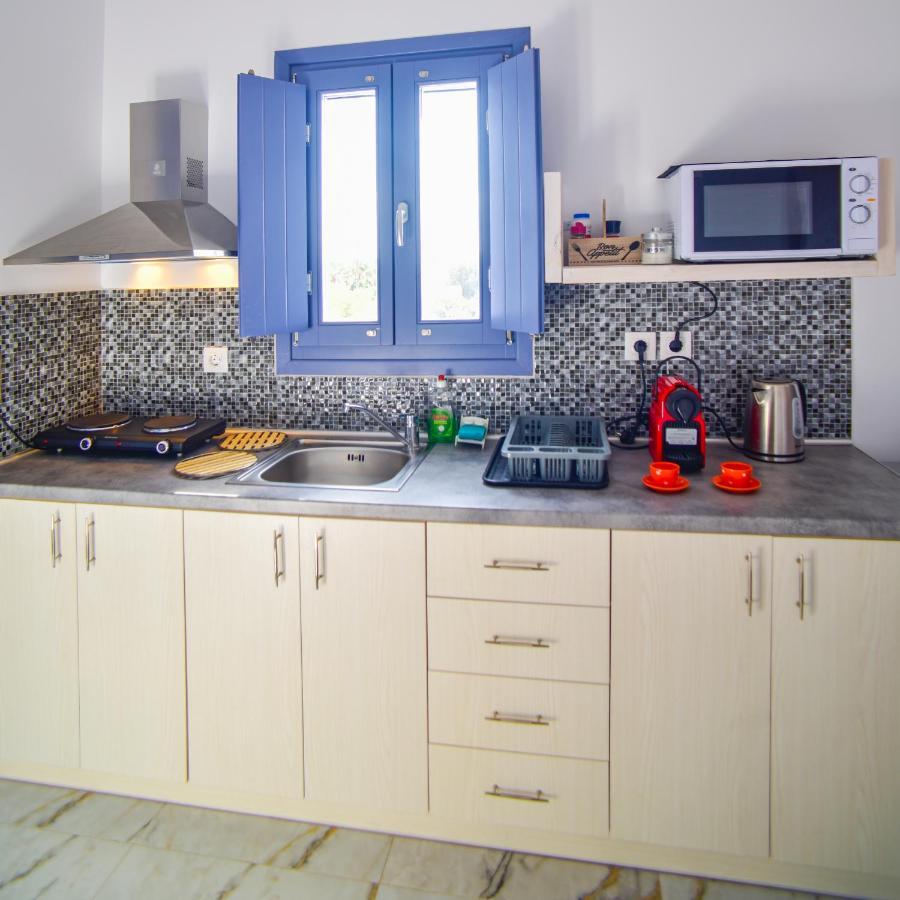 La Belle Vie - Santorini - Adults Only Apartment คามารี ภายนอก รูปภาพ