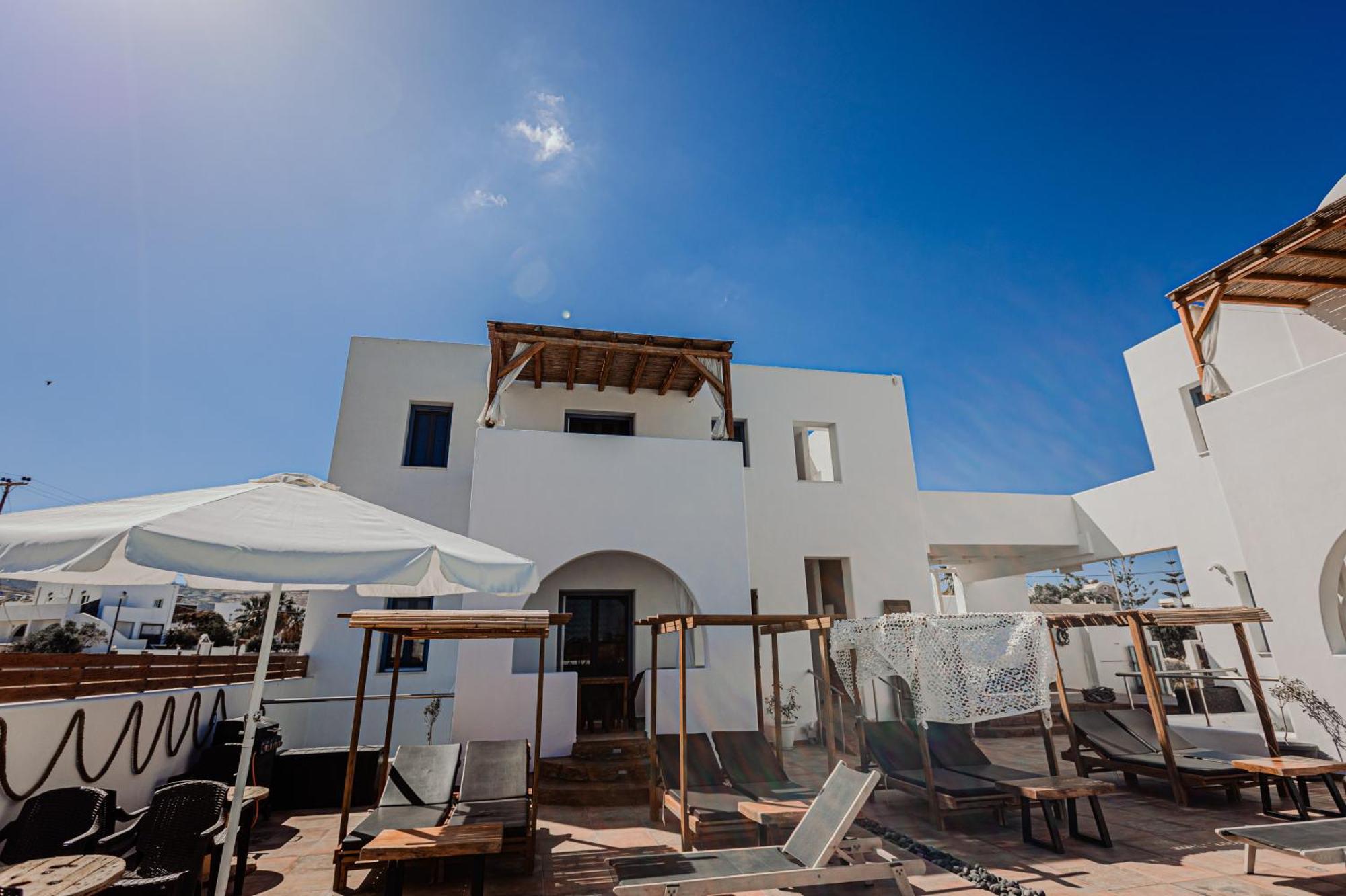 La Belle Vie - Santorini - Adults Only Apartment คามารี ภายนอก รูปภาพ