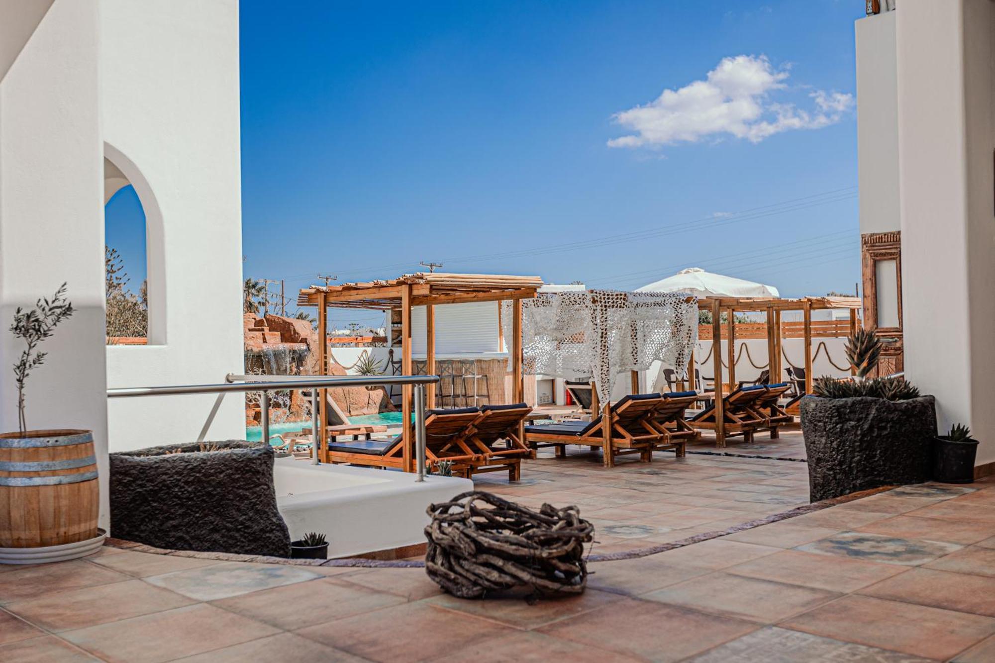La Belle Vie - Santorini - Adults Only Apartment คามารี ภายนอก รูปภาพ