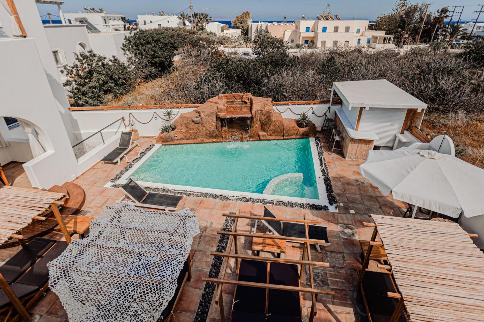 La Belle Vie - Santorini - Adults Only Apartment คามารี ภายนอก รูปภาพ